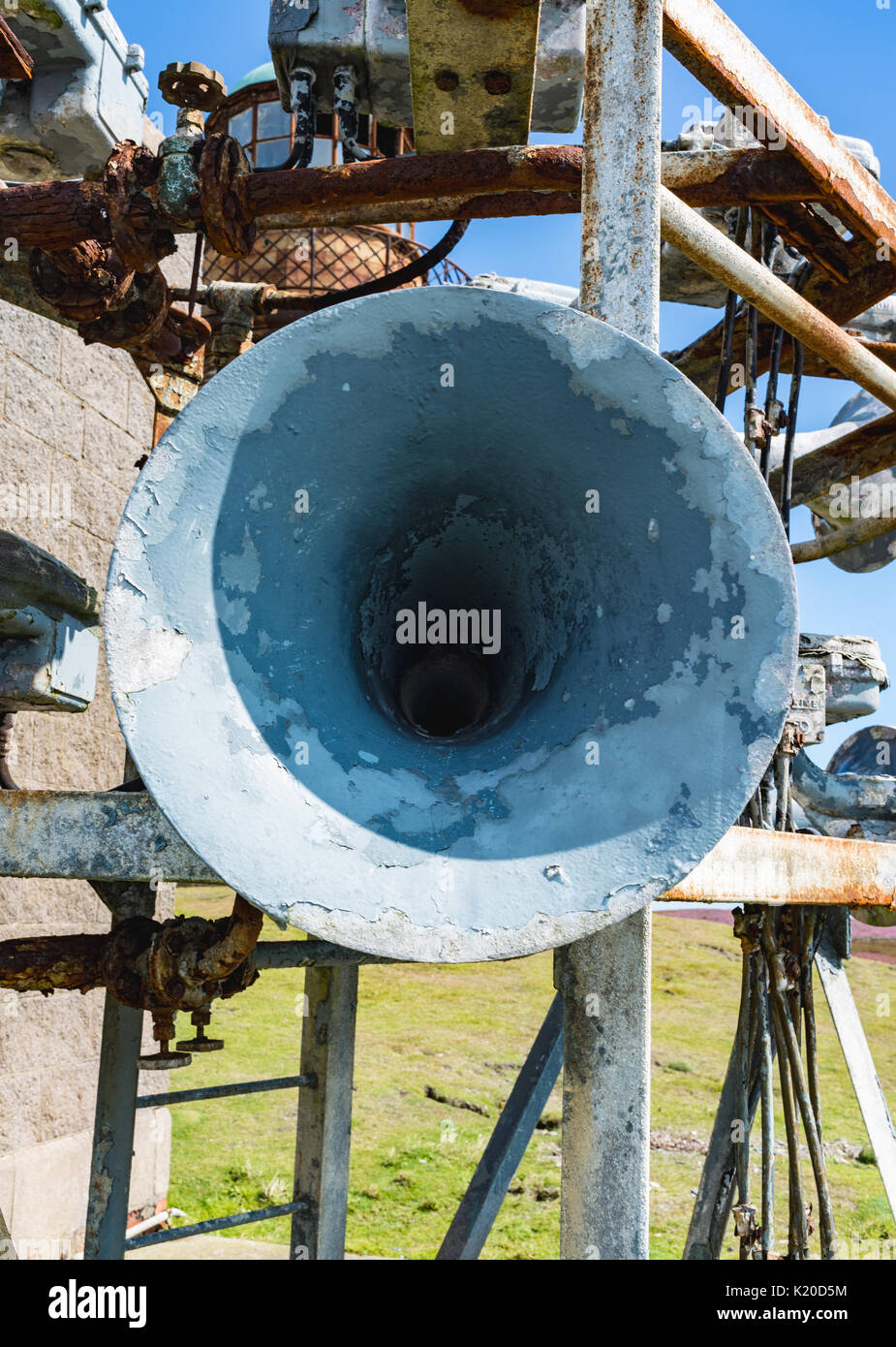 Foghorn horn hires stock photography and images Alamy