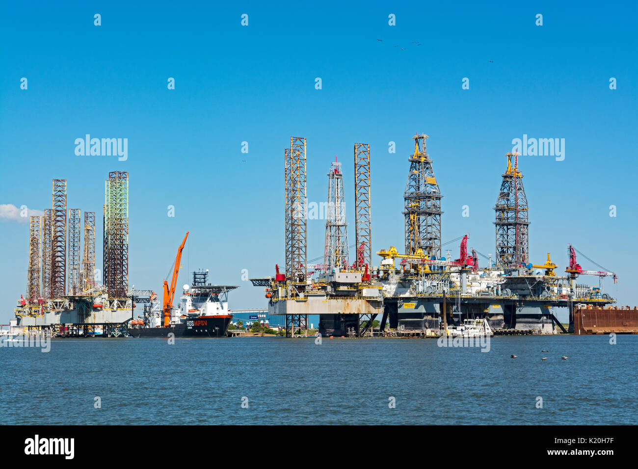 Texas, Galveston, harbor, offshore drilling rigs and support vessel ...