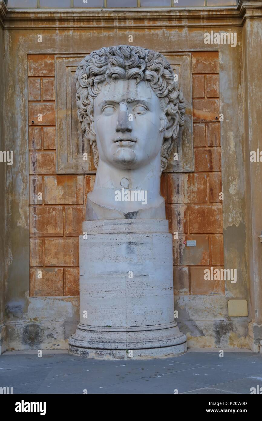 Antique works of art in the Vatican Museum ROME, ITALY Stock Photo - Alamy