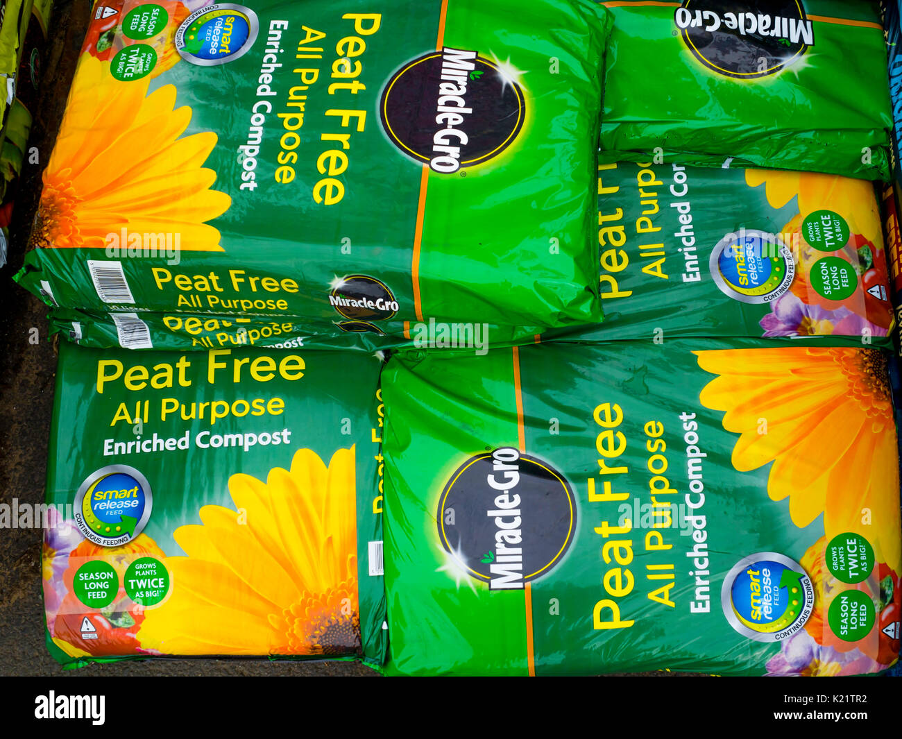Compost bags in a garden centre hires stock photography and images Alamy