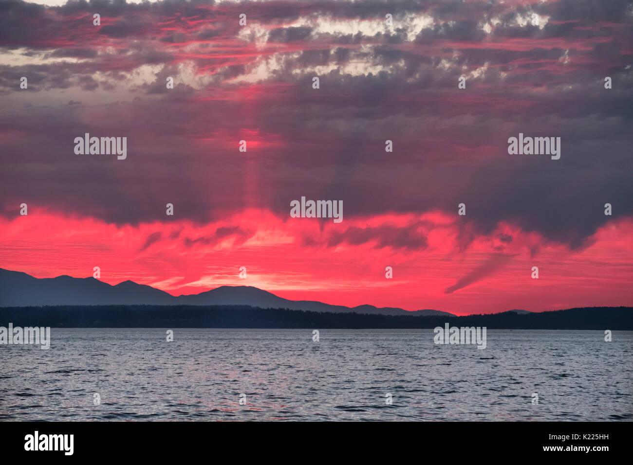 Olympic mountains washington hi-res stock photography and images - Alamy