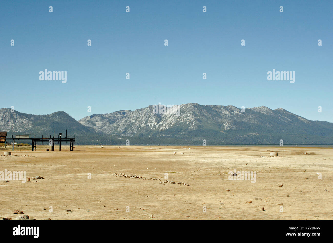 LAKE TAHOE PRIVATE DOCK ON DRY LAND DURING DROUGHT, CALIFORNIA Stock Photo