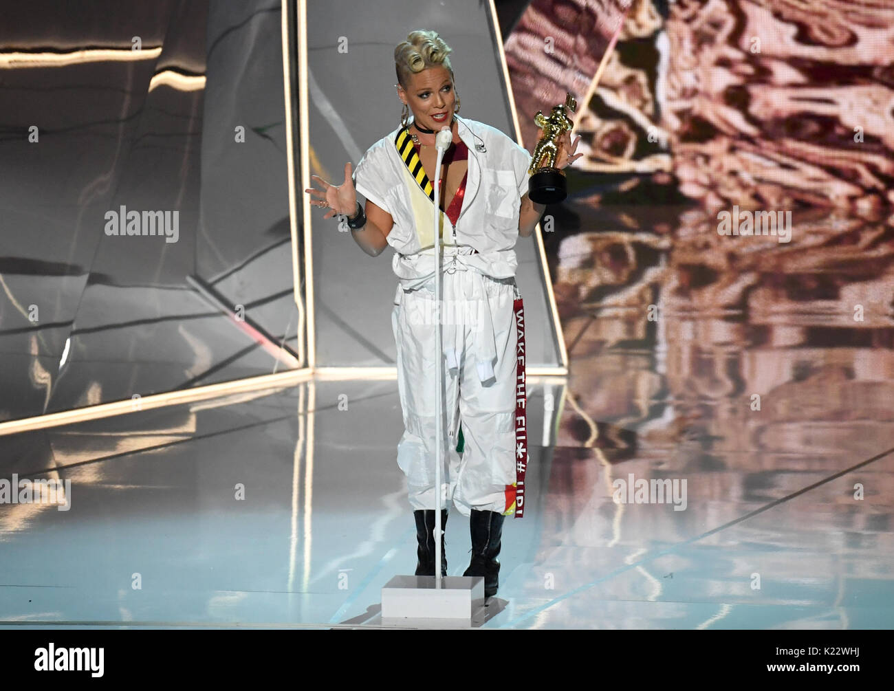 Pink accepts award hires stock photography and images Alamy