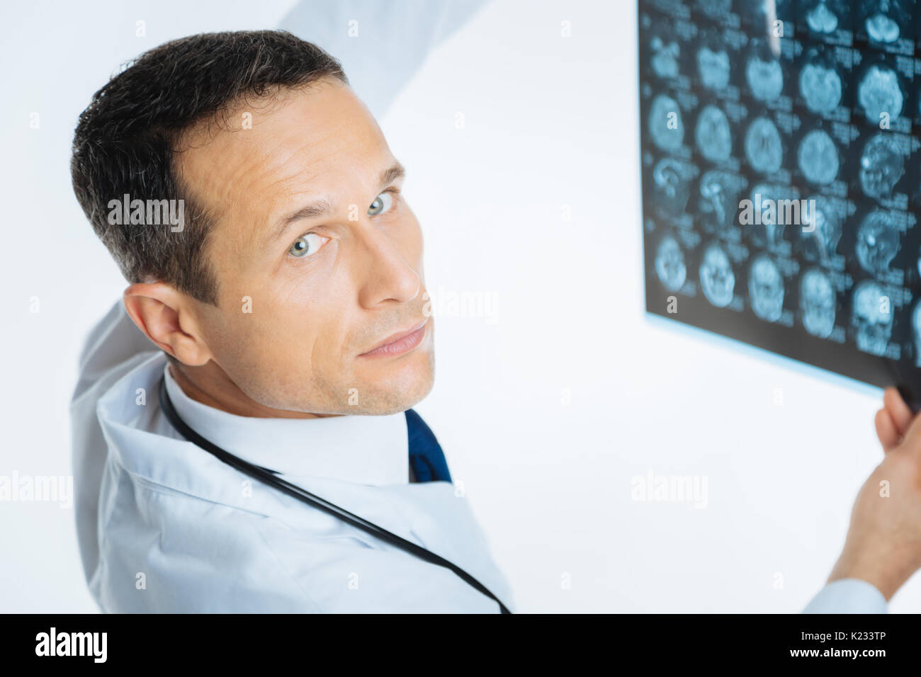 Doctor portrait close up x ray hi-res stock photography and images - Alamy