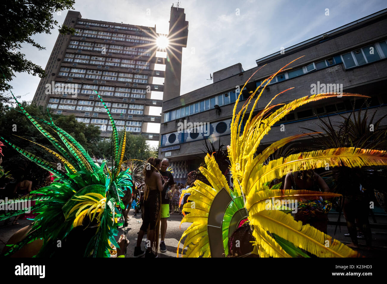 London, UK. 28th Aug, 2017. Notting Hill Carnival 2017. Europe's biggest street festival brings thousands on to the street to party Credit: Guy Corbishley/Alamy Live News Stock Photo