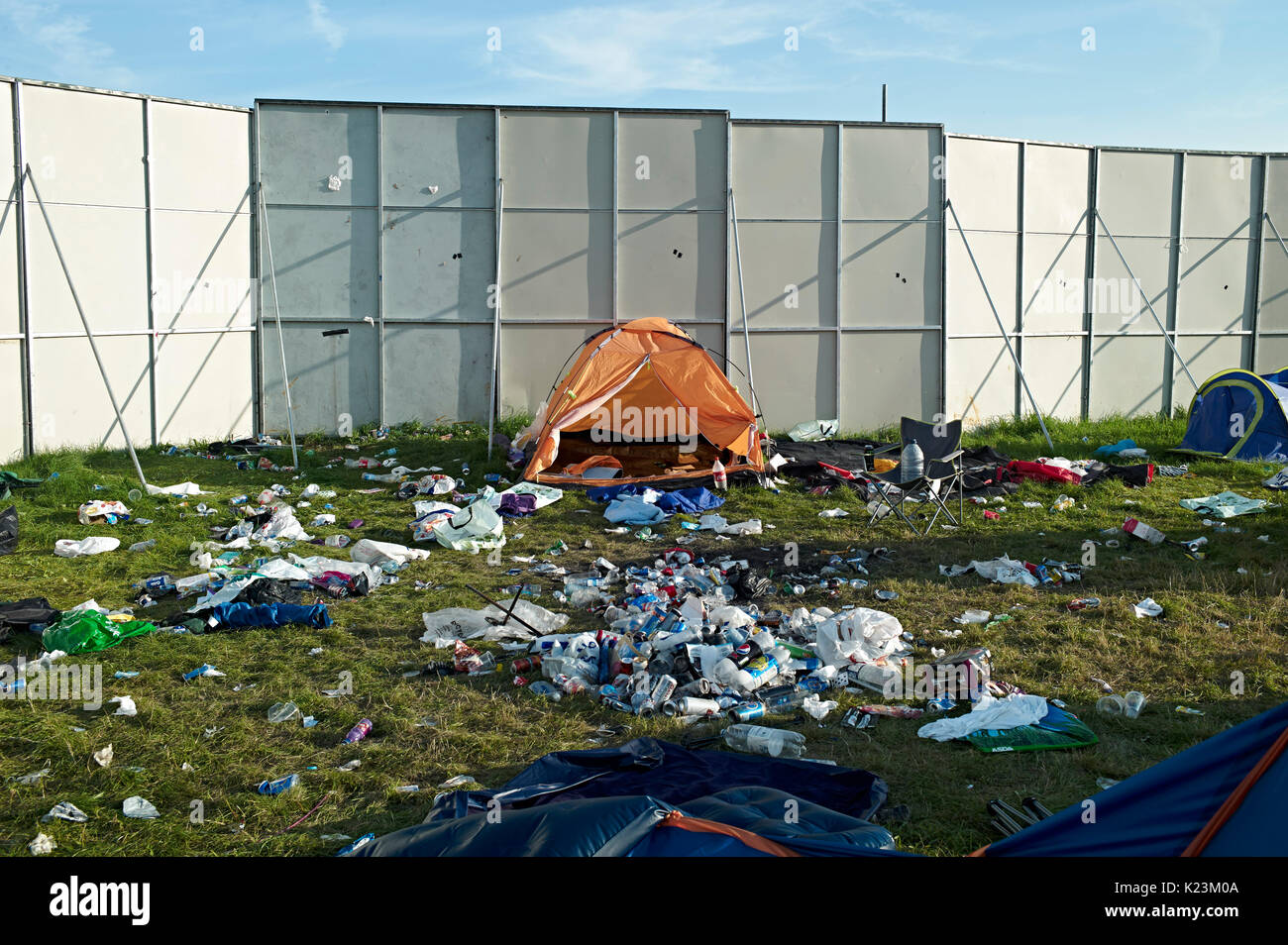 Reading, UK. 28th Aug, 2017.   The aftermath of Reading Festival start the huge clean-up operation begins.Thousands of revellers decided to ditch their tents in the fields following the bank holiday weekend rock festival. Over half a dozen fields where festival-goers camped are now littered with rubbish and abandoned tents. Credit: john angerson/Alamy Live News Stock Photo