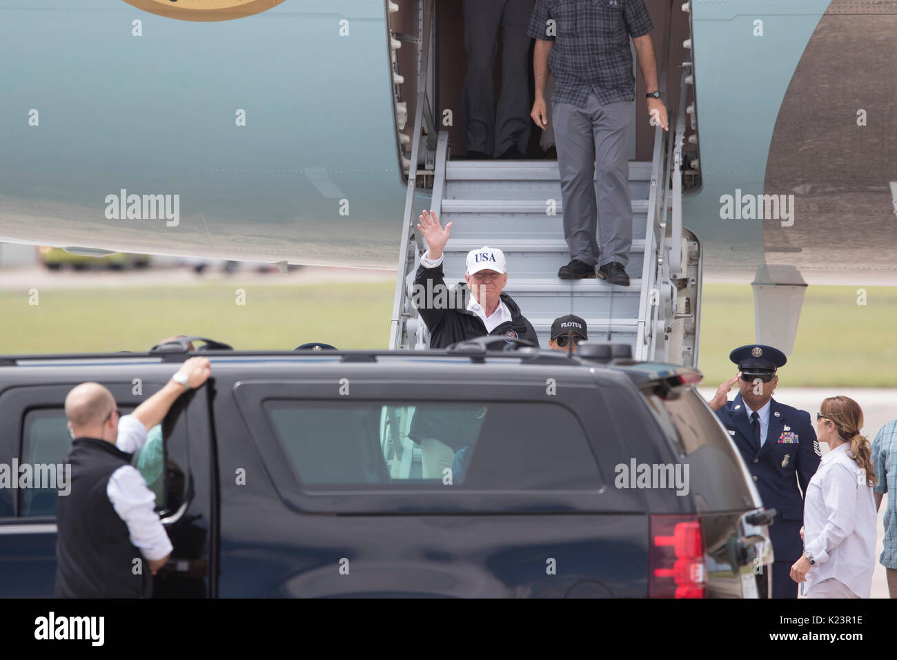 Corpus Christi, Texas, USA. 29th Aug, 2017. U.S. President Donald Trump arrives with First Lady Melania Trump in Corpus Christi to meet with Texas officials for a briefing on Hurricane Harvey cleanup along the heavily damaged Texas coast. Credit: Bob Daemmrich/Alamy Live News Stock Photo