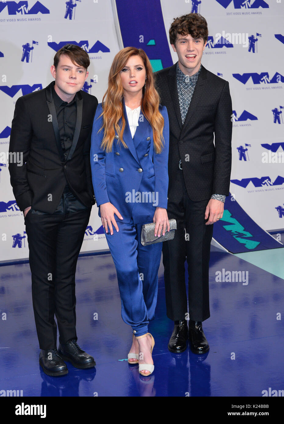 Noah sierota of echosmith hi-res stock photography and images - Page 3 -  Alamy