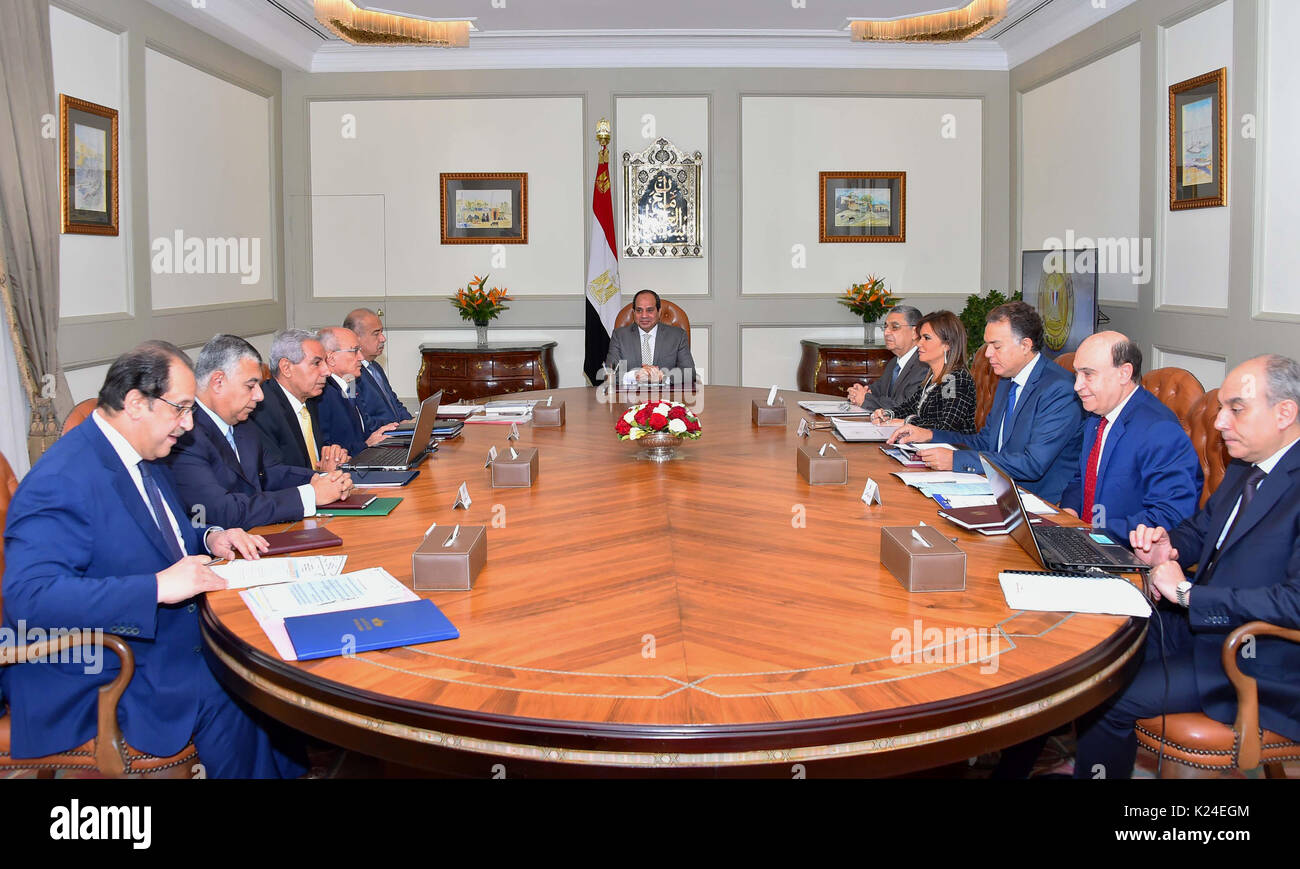Cairo, Egypt. 28th Aug, 2017. Egyptian President Abdel Fattah al-Sisi meets with Prime Minister Sherif Ismail, in Cairo, Egypt, on August 28, 2017 Credit: Egyptian President Office/APA Images/ZUMA Wire/Alamy Live News Stock Photo