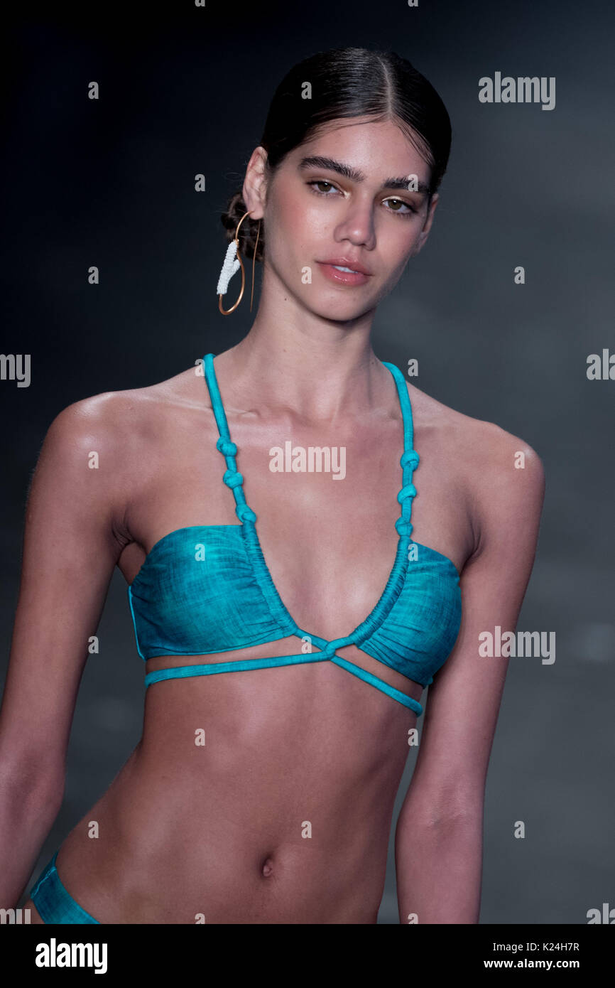 vix swimwear 2017