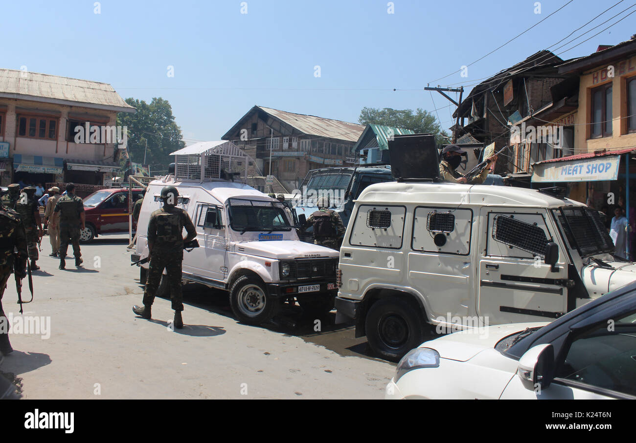 Anantnag, India. 28th Aug, 2017. Unidentified gunman shot and ...