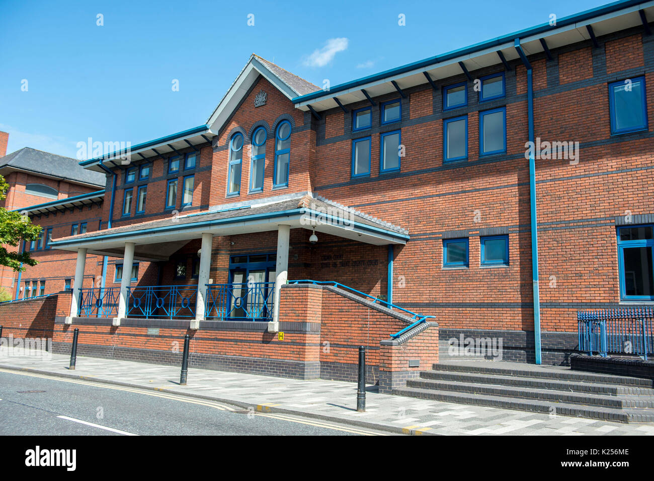 Stoke on Trent Crown Court and County Court building Stock Photo