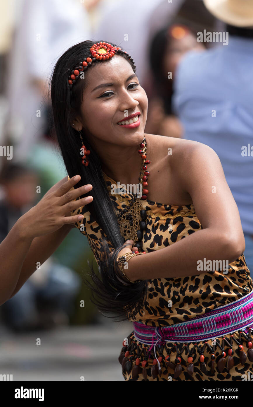Indigenous women amazon hi-res stock photography and images - Alamy