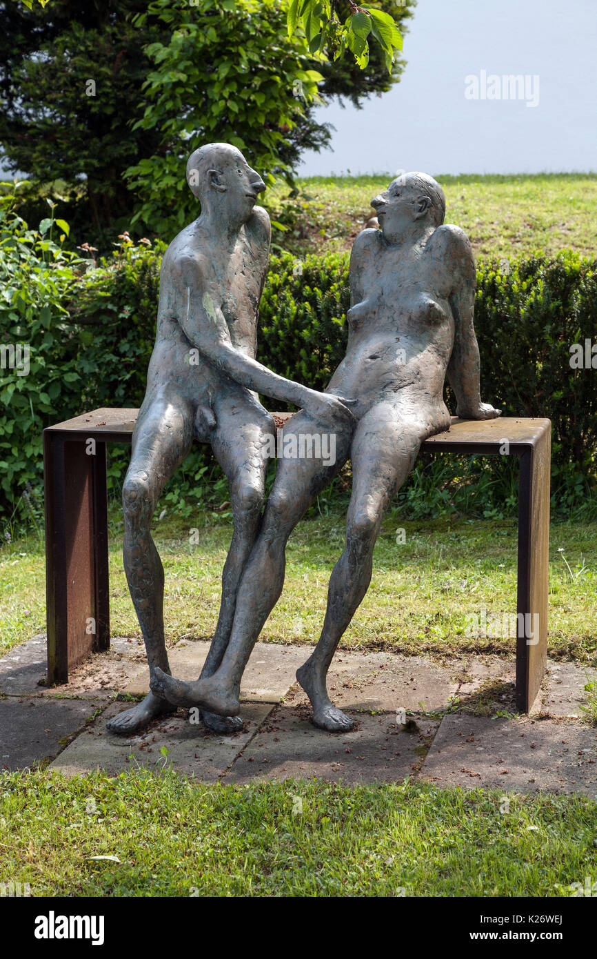 Couple, bronze sculpture by Prof. Karl Ulrich Nuss, 2000, Strümpfelbach Sculpture Path, Baden-Württemberg, Germany Stock Photo