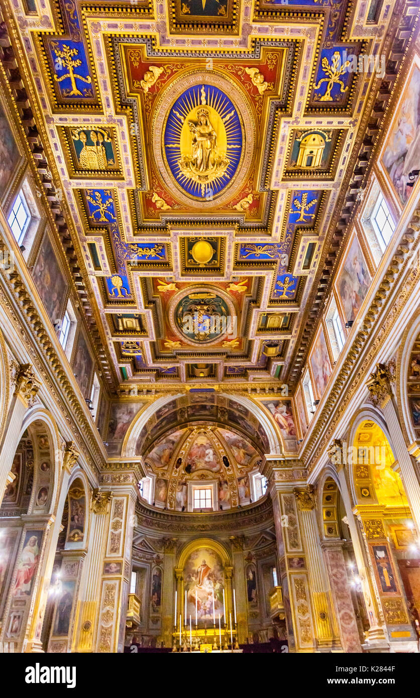 Chiesa San Marcello al Corso Altar Dome Frescoes Basilica Church Rome Italy. Built in 309, rebuilt in 1500s after sack of Rome. Frescoes are from the  Stock Photo