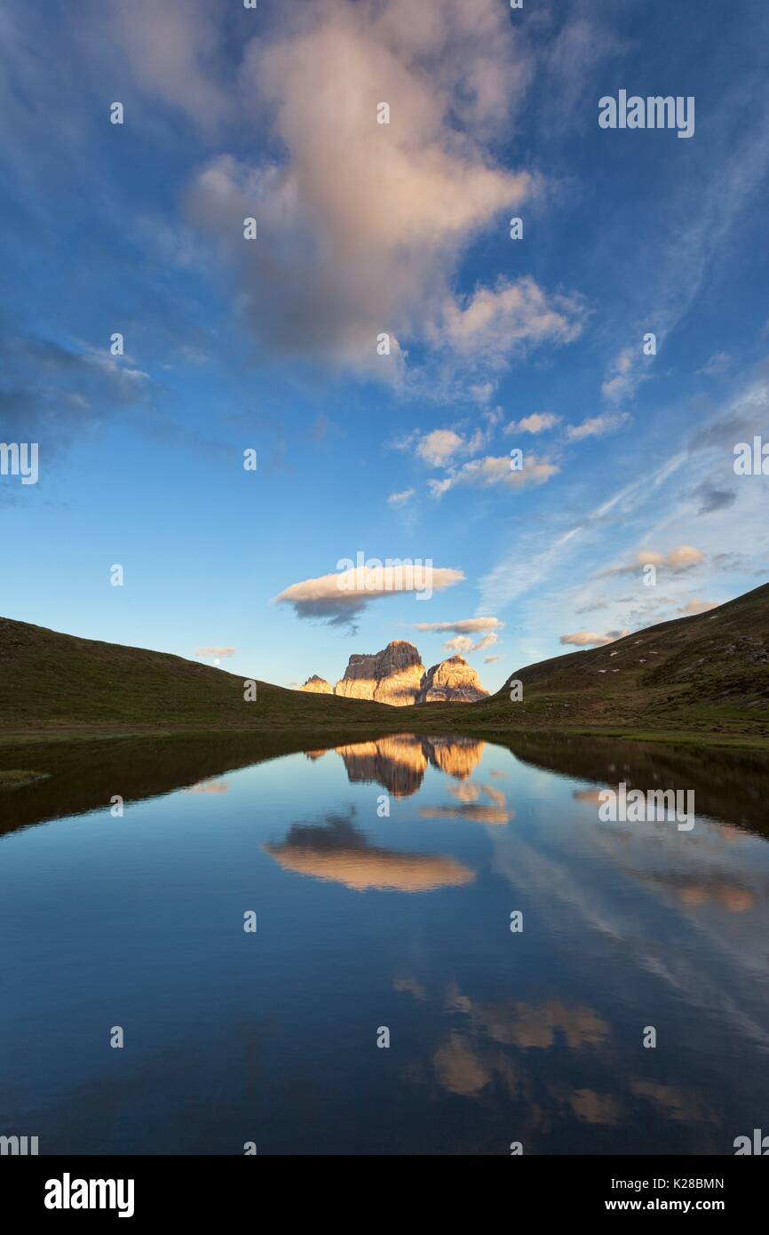 Baste lake hi-res stock photography and images - Alamy