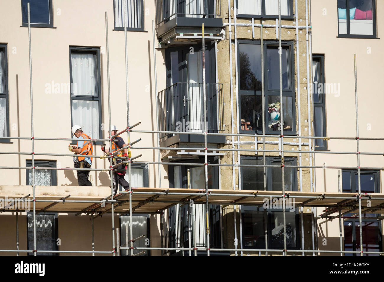 Unsafe Scaffolding Stock Photos & Unsafe Scaffolding Stock Images Alamy