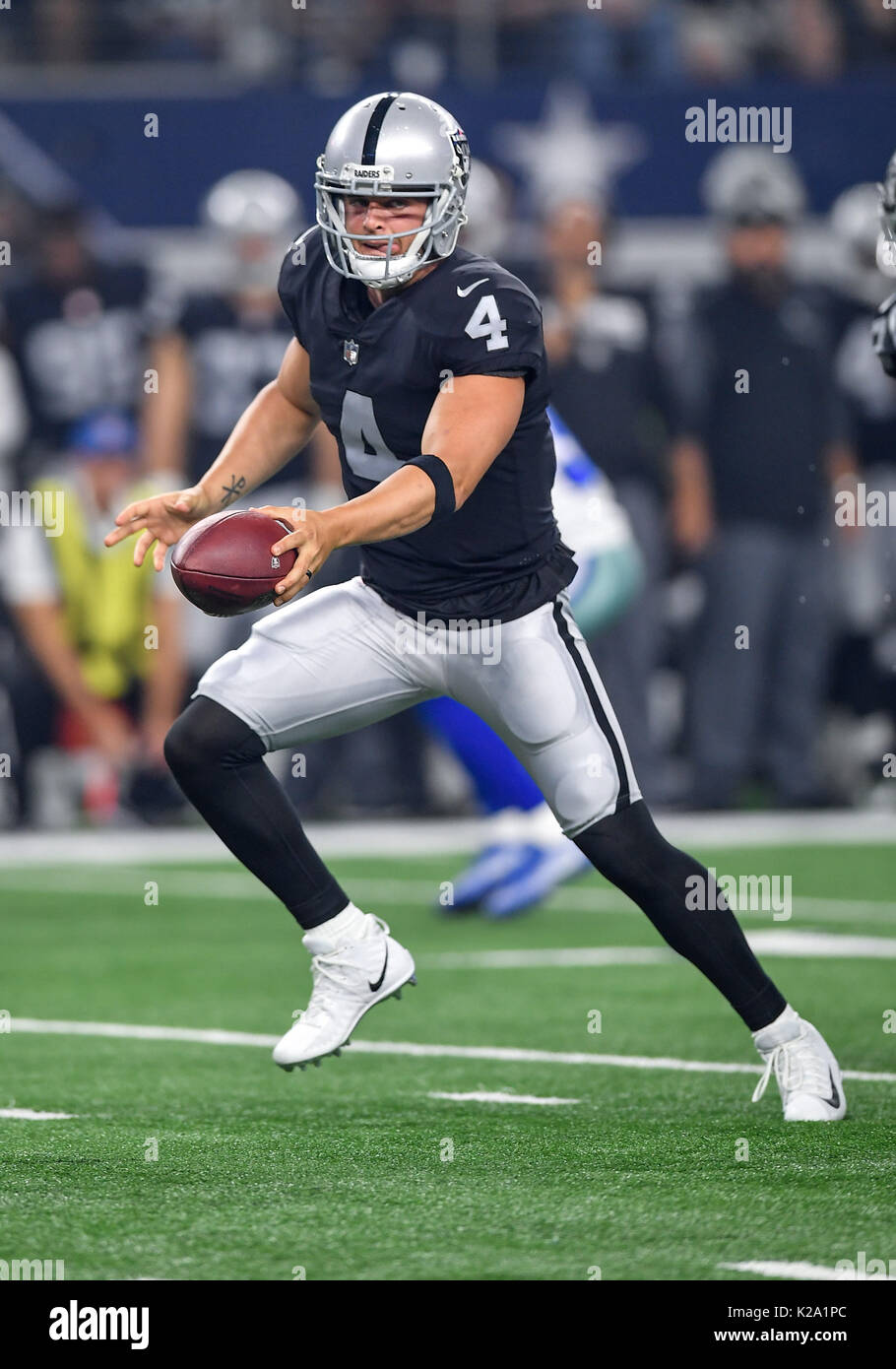 August 26th, 2017:.Oakland Raiders tight end Ryan O'Malley (85) catches a  pass during an NFL football game between the Oakland Raiders and Dallas  Cowboys at AT&T Stadium in Arlington, Texas. .Manny Flores/CSM