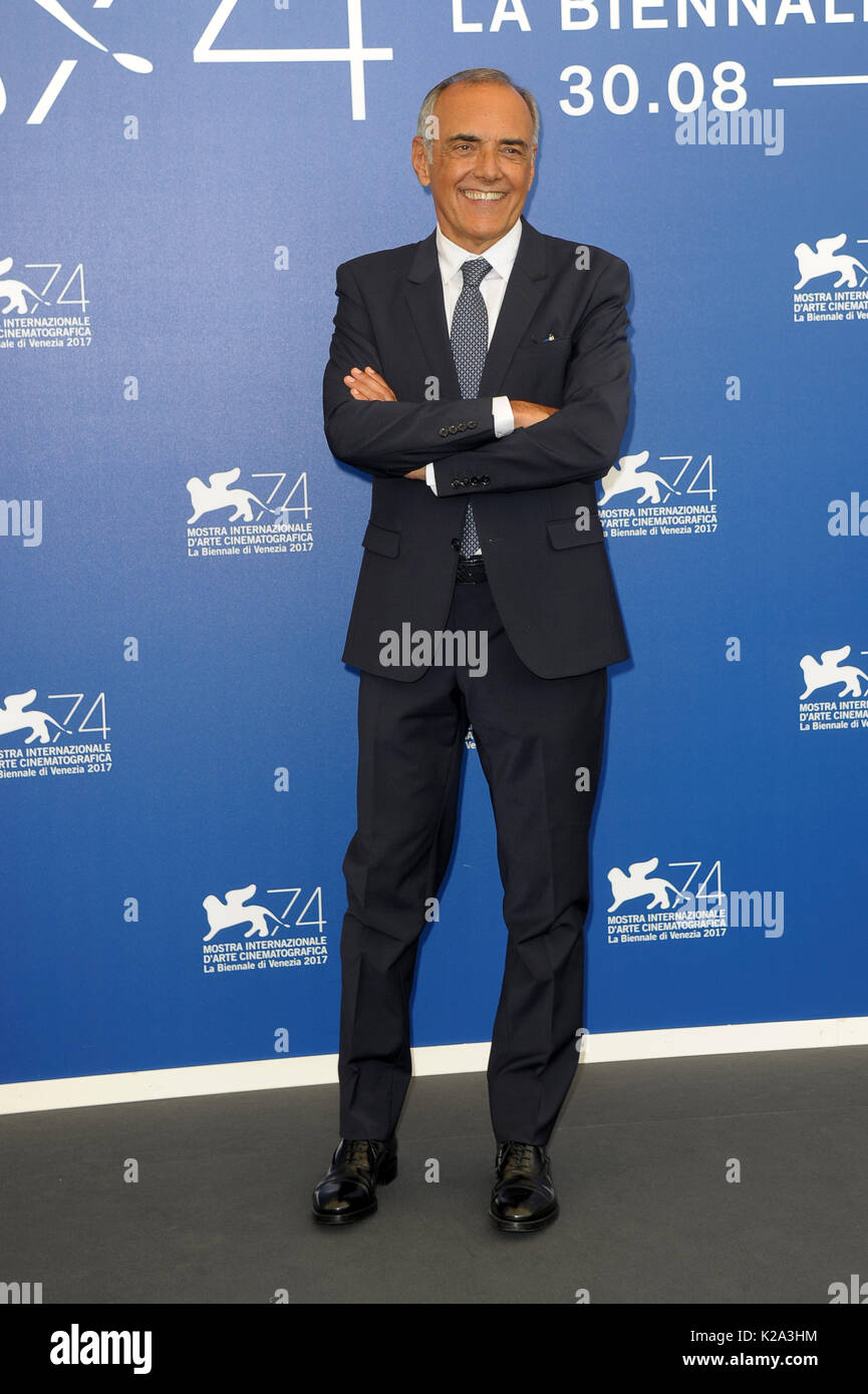 Venice, Italy. 30th August, 2017. 74th Venice Film Festival, Photocall Jury 'Venice 74' Pictured: Alberto Barbera Credit: Independent Photo Agency Srl/Alamy Live News Stock Photo