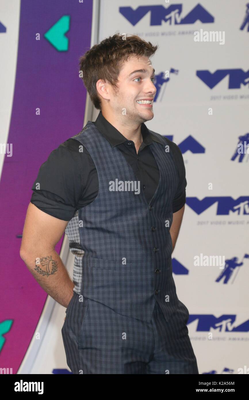 Celebrity Cutouts Sagoma In Cartone Di Dylan Sprayberry (Black Outfit) - Mini Formato 60 Cm, Per Fan E Foto - 3