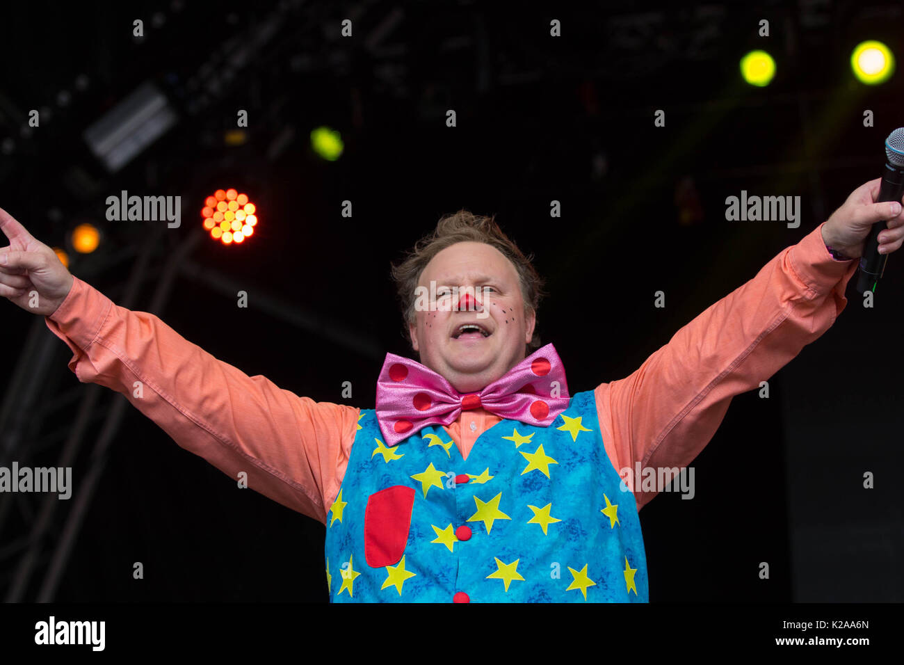 mr-tumble-hi-res-stock-photography-and-images-alamy
