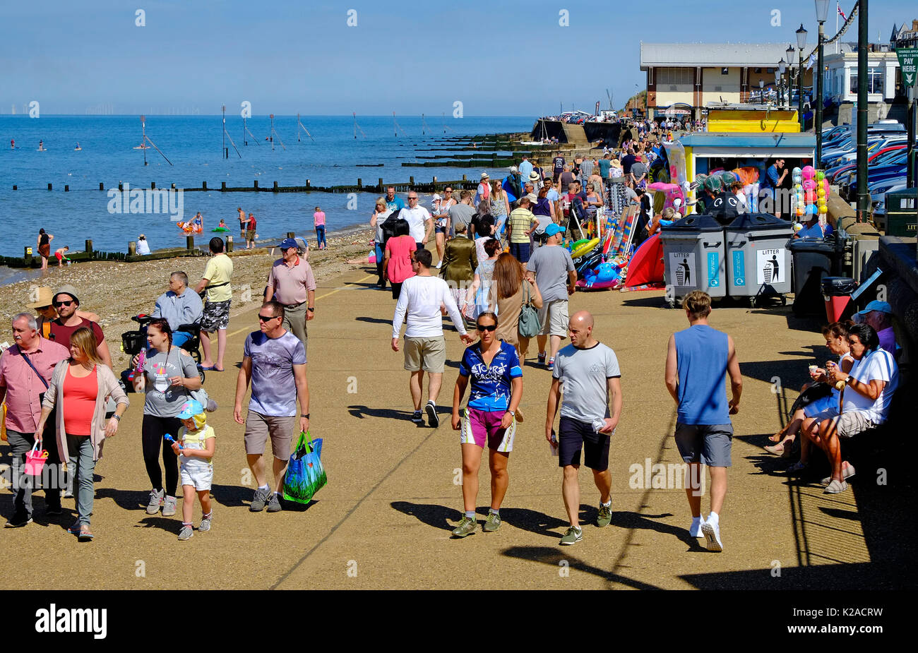 Hunstanton beach promenade hires stock photography and images Alamy
