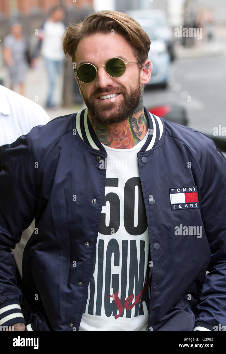 Aaron chalmers hi-res stock photography and images - Alamy