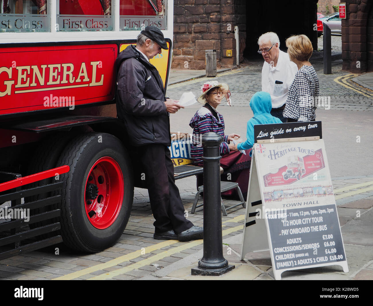 Vintage heritage tour bus in Chester Stock Photo