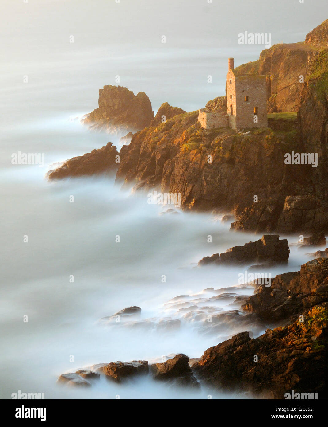 Waterscape vertical hi-res stock photography and images - Alamy