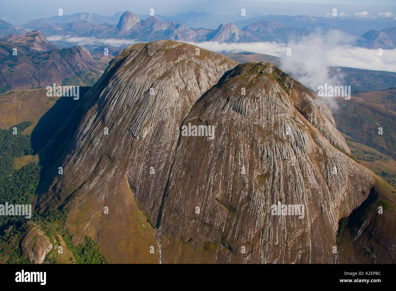 гора лико мозамбик. гора лико, гора в северном мозамбике. затерянный мир гора лико. гора лико мозамбик. затерянный мир гора лико.