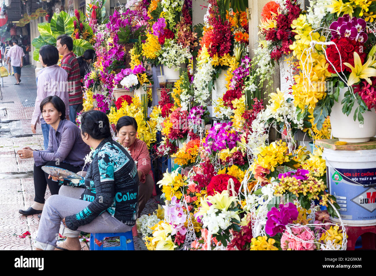 Women flower vendors, Ben Thanh market, Ho Chi Minh City ( Saigon