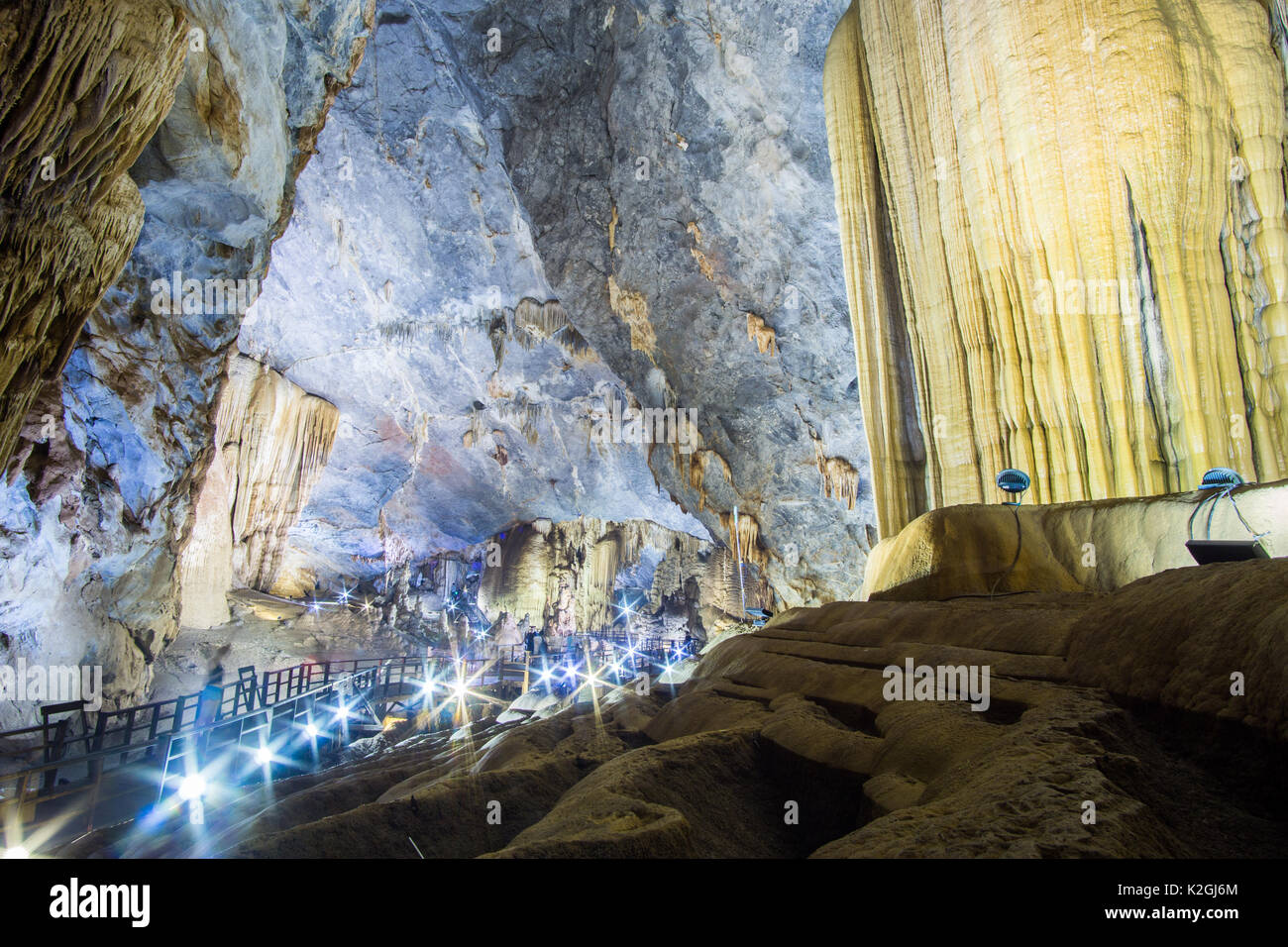 Highlighted limestone formations in the Paradise Cave or Thien doung cave . Phong Nha ke bang region of Vietnam Stock Photo