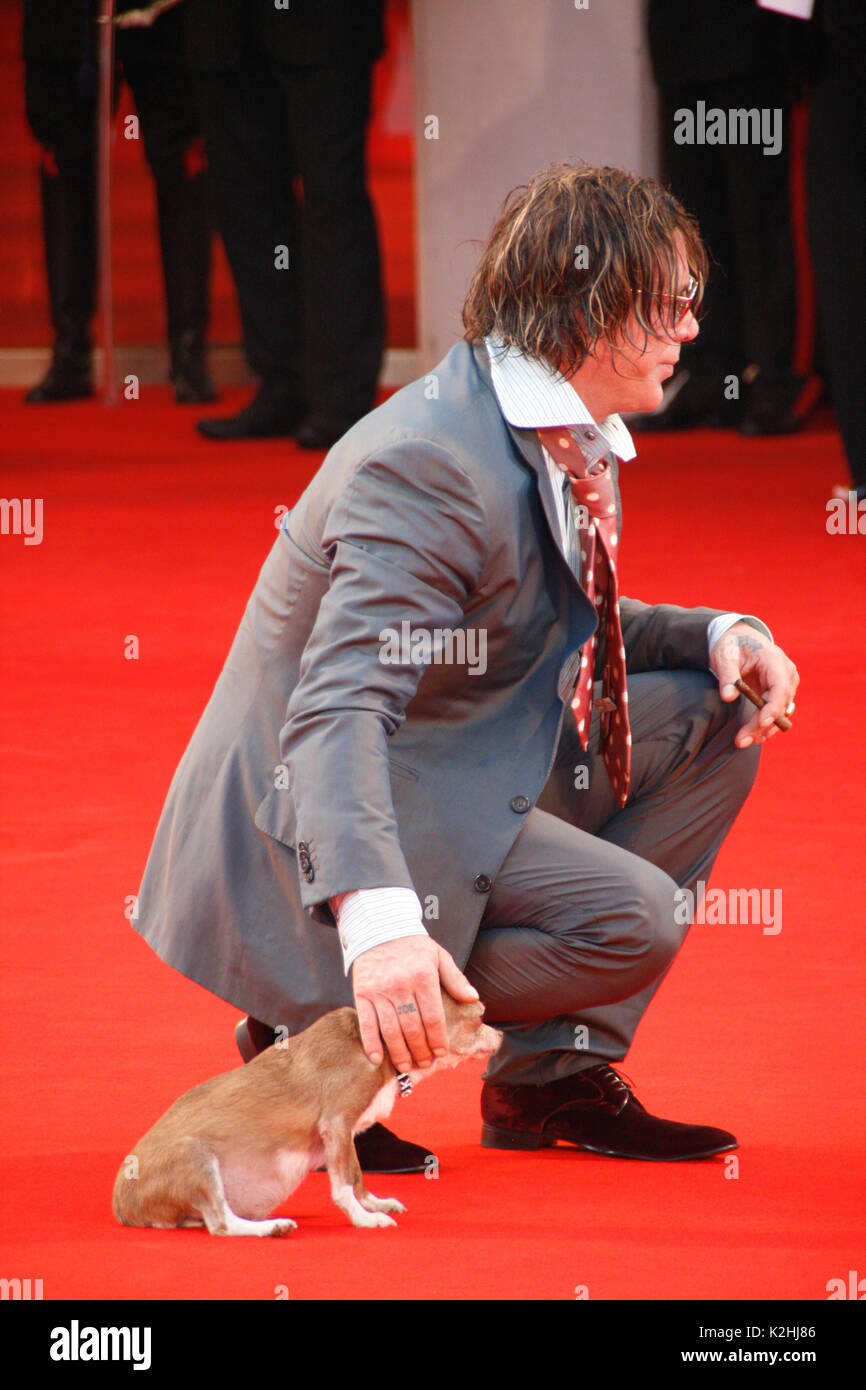 Mickey Rourke Puppy Mickey rourke dog hi-res stock photography and images - Alamy