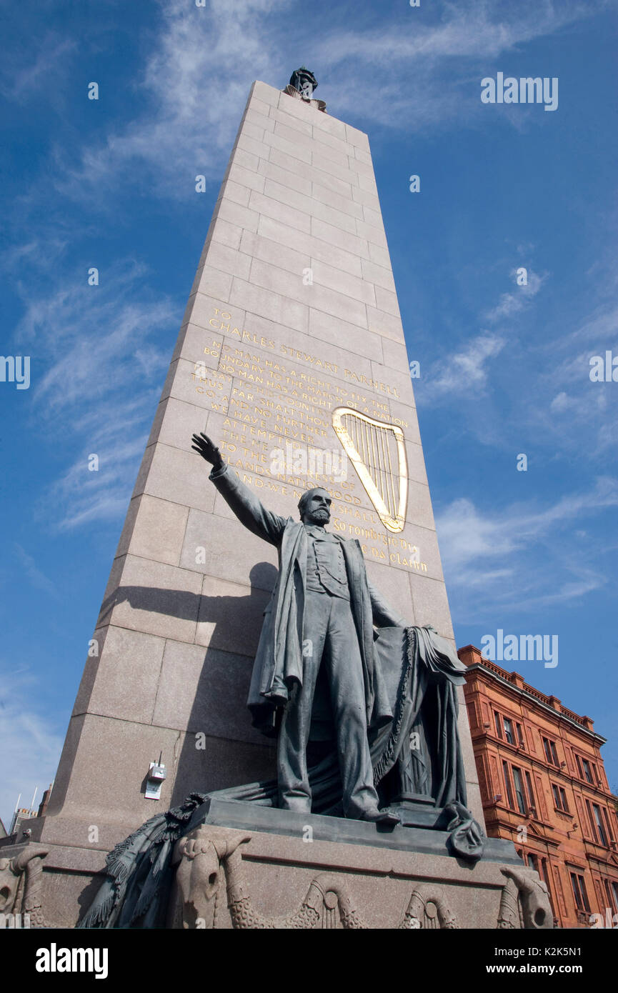 Monument to Charles Stewart Parnell at the top of O'Connell Street, Dublin, Ireland Stock Photo