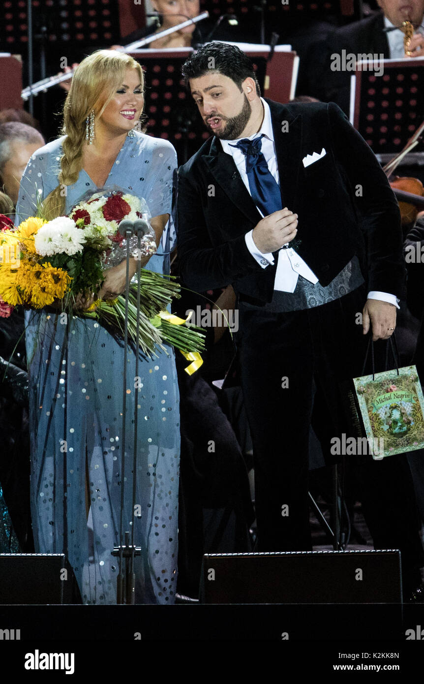 The parting of Anna Netrebko with her husband caused a stir 26.11.2013 64 The parting of Anna Netrebko with her husband caused a stir 26.11.2013 25