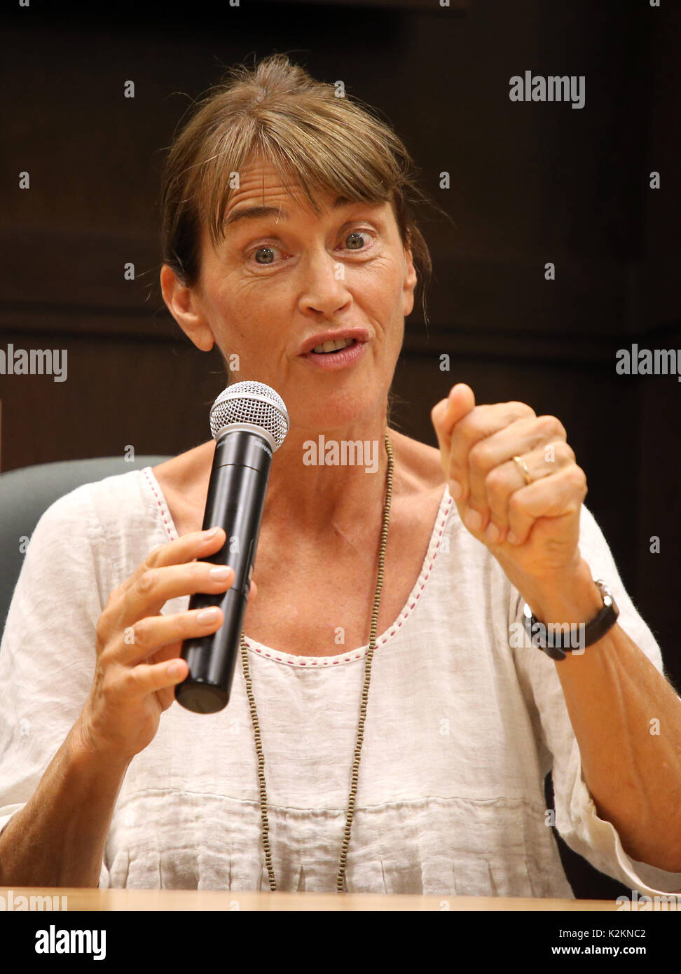 Amanda Pays pictures picture Amanda Pays