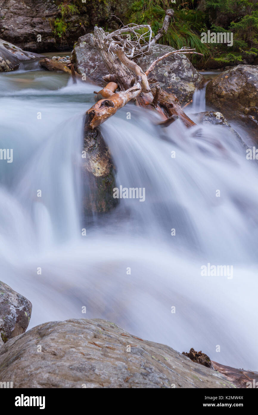 Big waterfall among mountains hi-res stock photography and images - Alamy