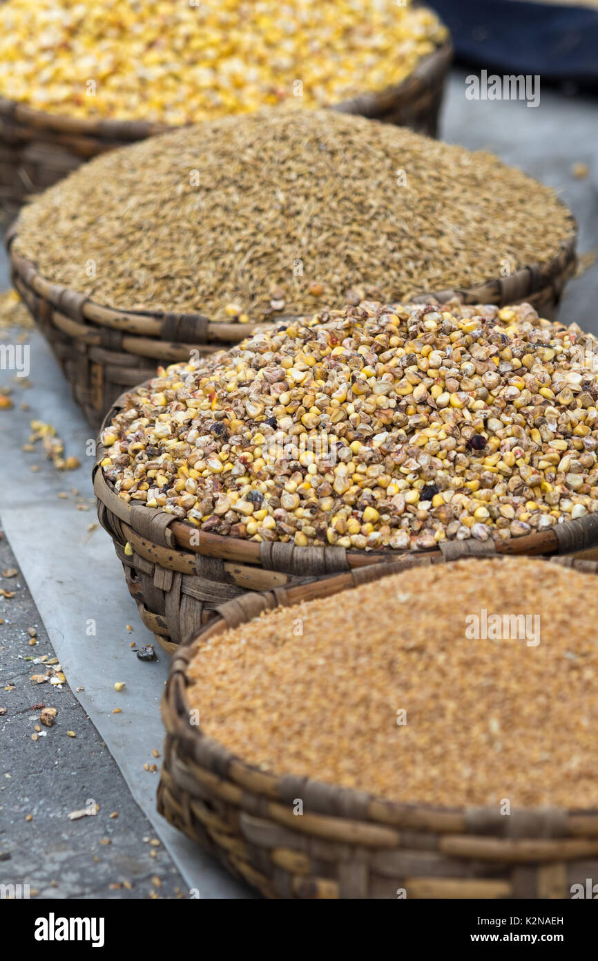 Baskets of grains hires stock photography and images Alamy