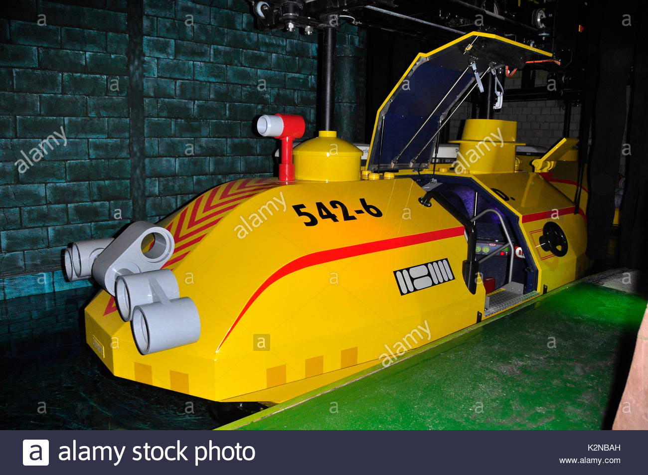 submarine-celebrities-attend-the-legoland-windsor-atlantis-submarine-K2NBAH.jpg