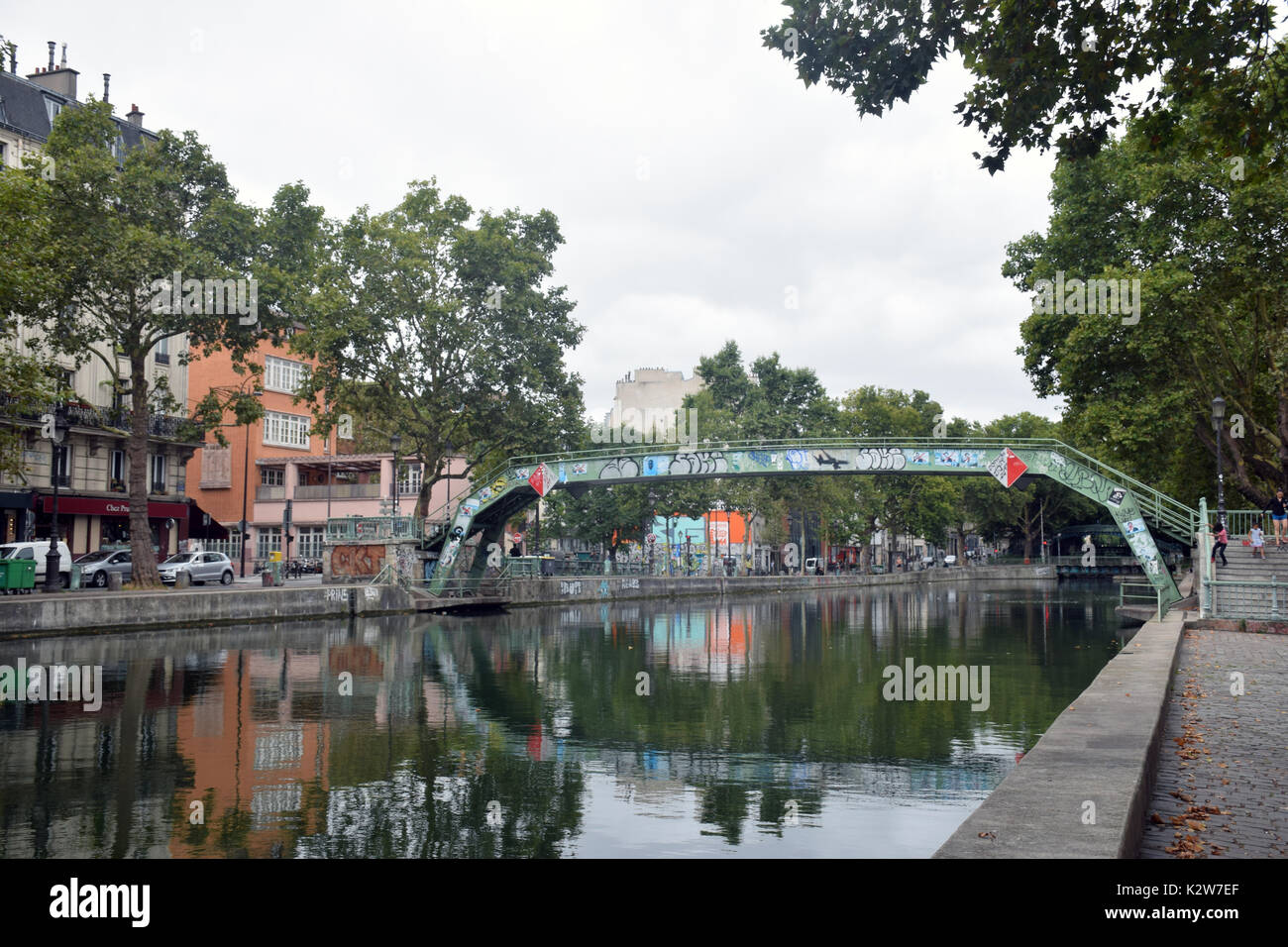 canal-saint-martin-paris-france-stock-photo-alamy