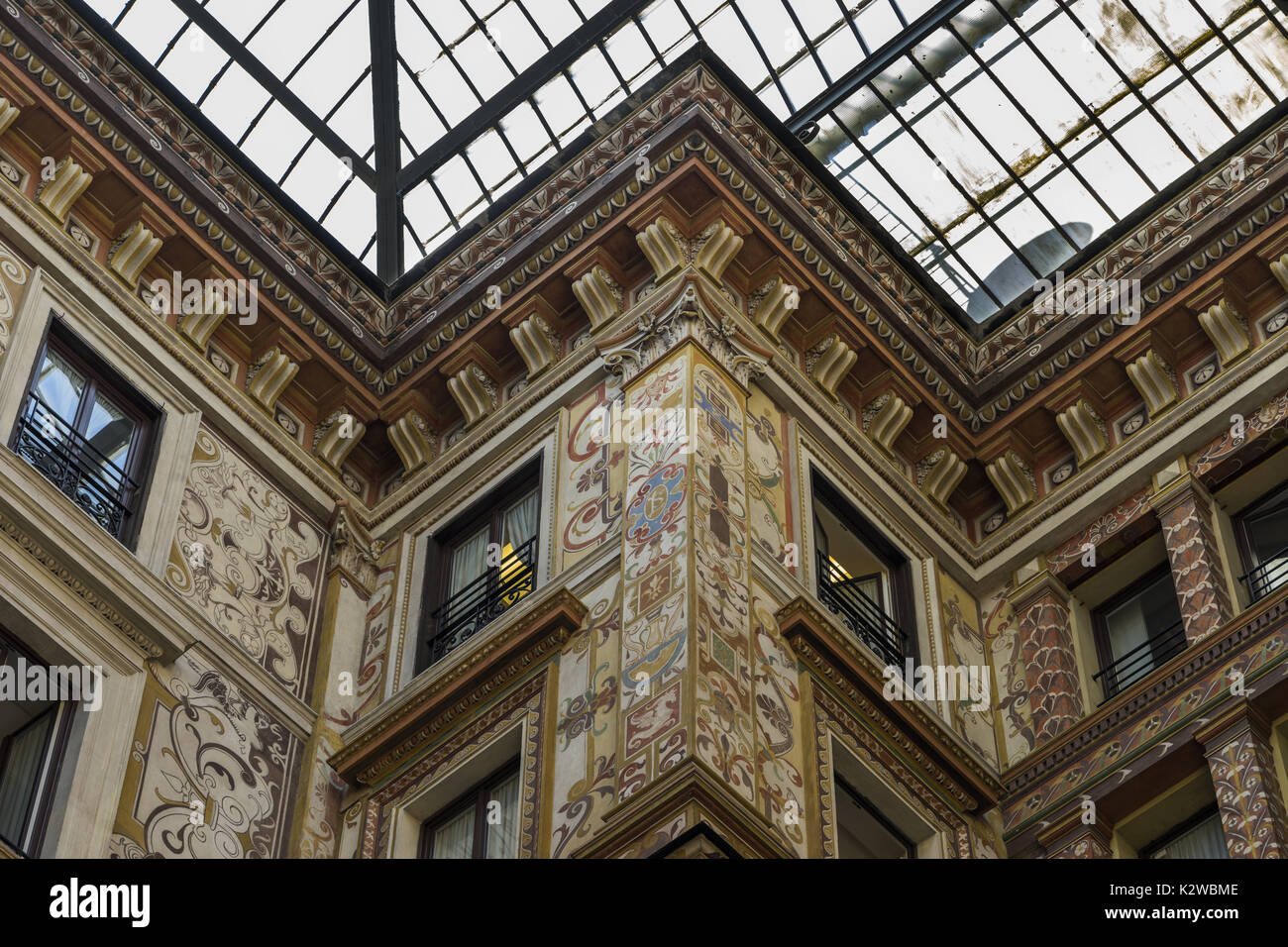 ornately-painted-and-decorated-facades-of-the-galleria-sciarra-art