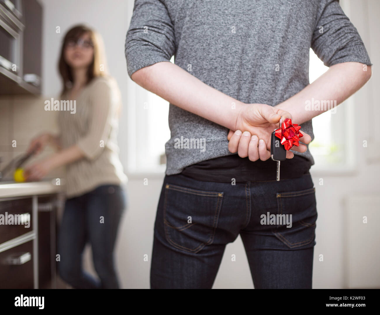 what gift to give husband
