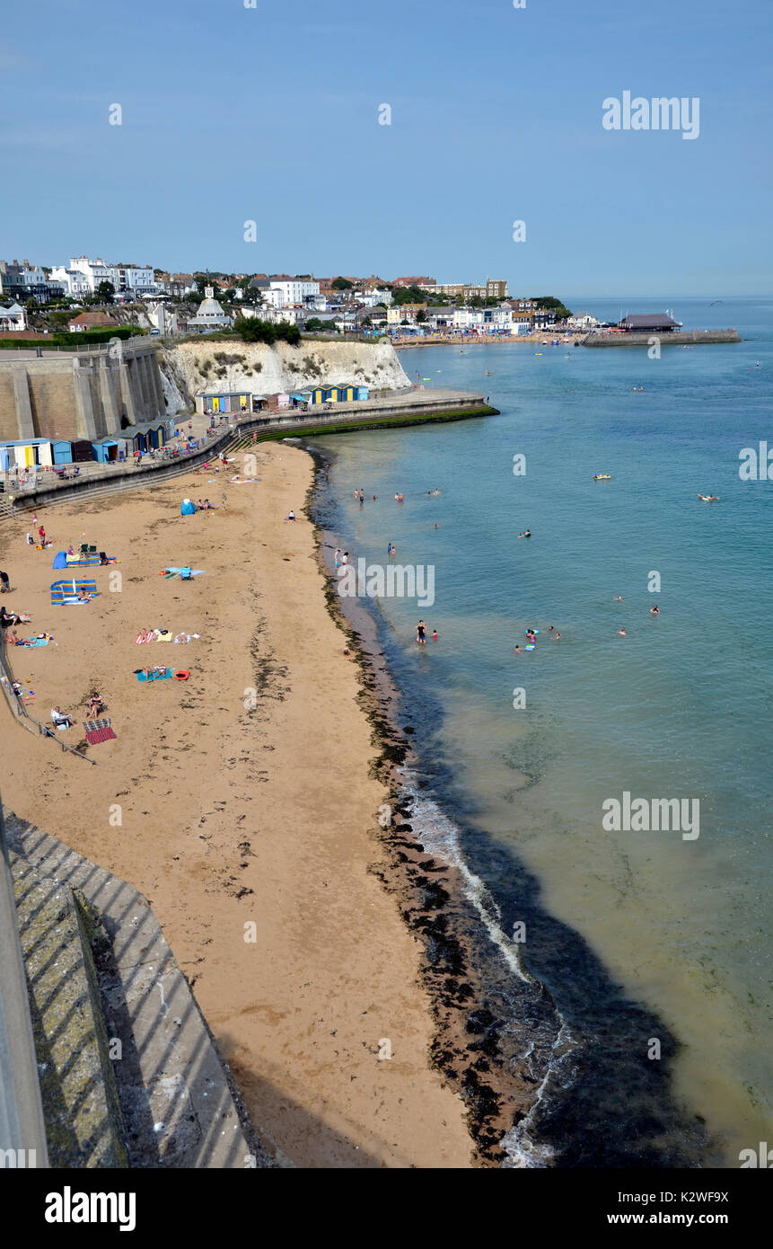 The beach and promenade at Broadstairs in Kent  on a busy August Bank Hoiliday weekend Stock Photo