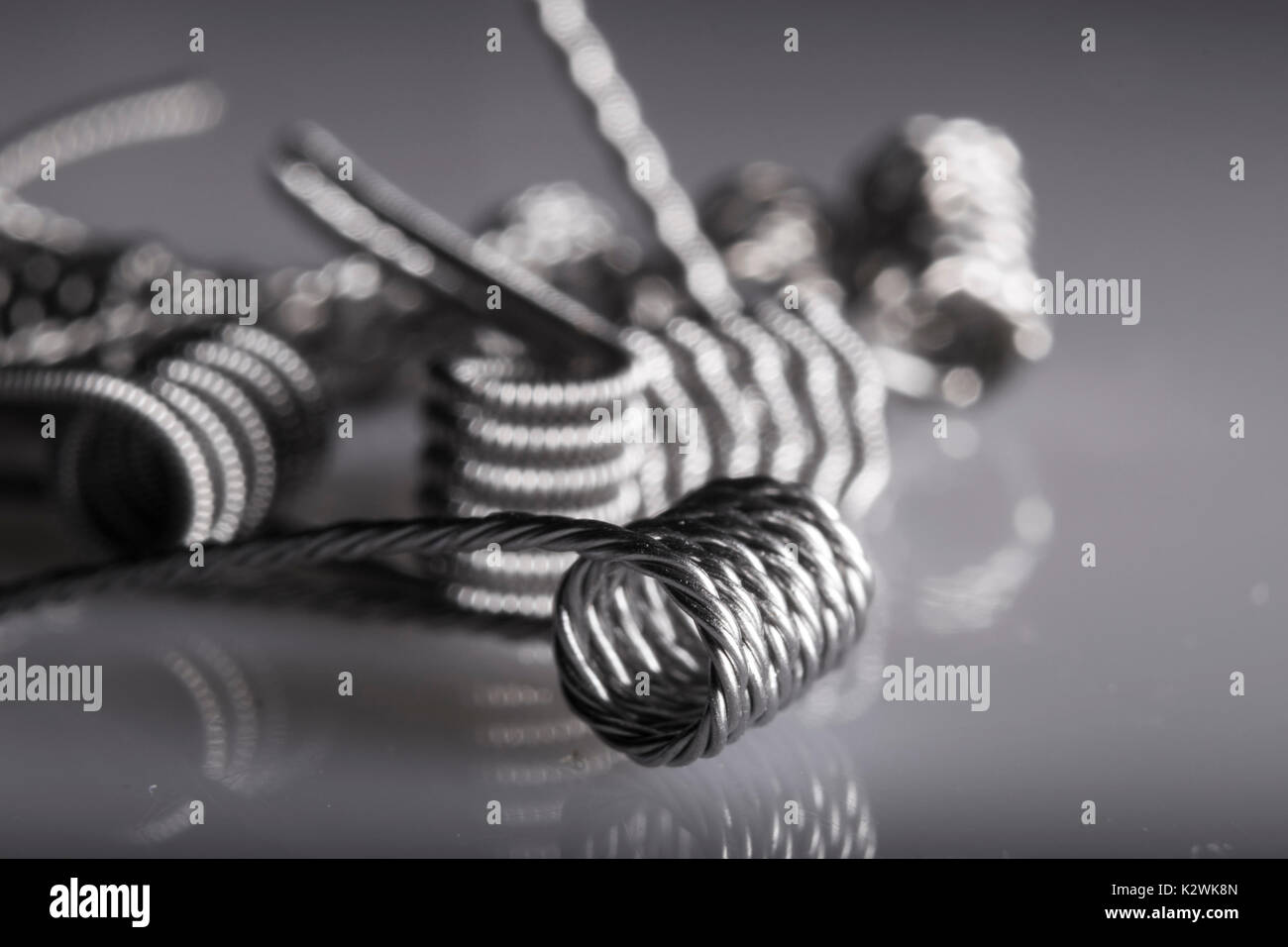 Vaping wire coil hi-res stock photography and images - Alamy