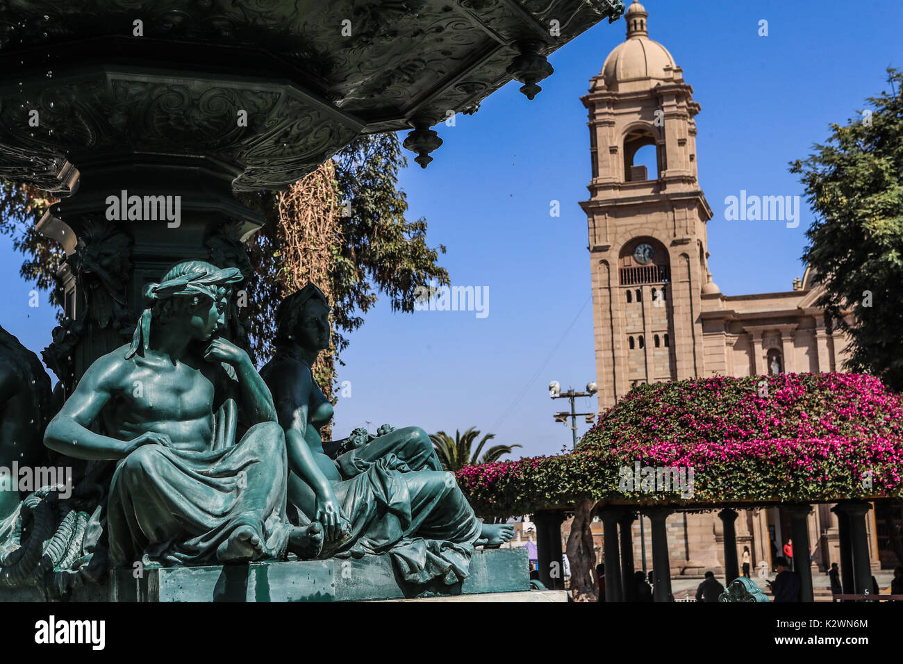 Daily life in Plaza de Armas of Tacna, Peru in South America( Photo/Luis Gutierrez/NortePhoto.com) Stock Photo