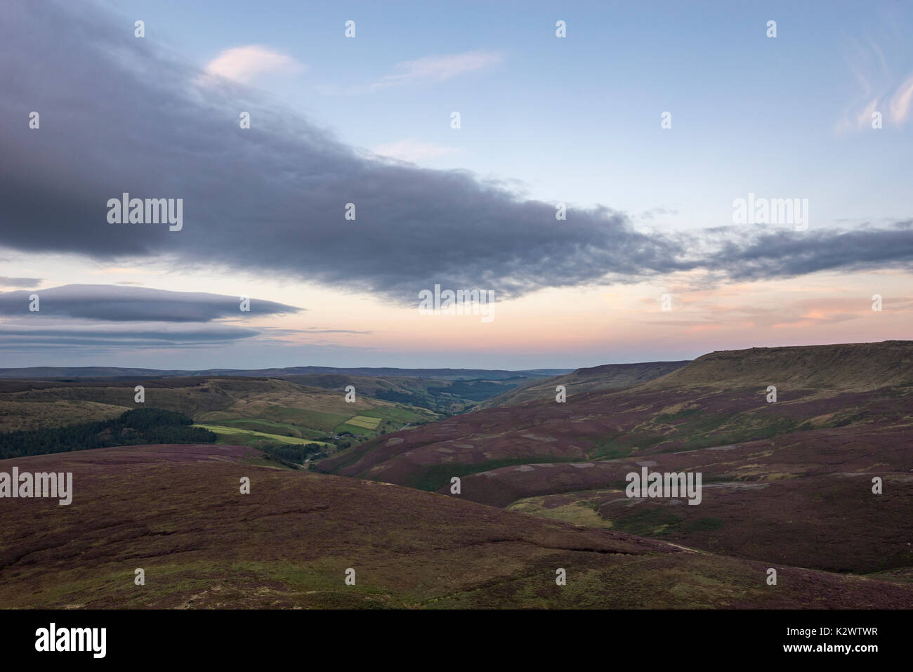 Dusk at Fairbrook Naze in the Peak District, Derbyshire, England. Overlooking the hills beside Snake Pass on summer evening. Stock Photo