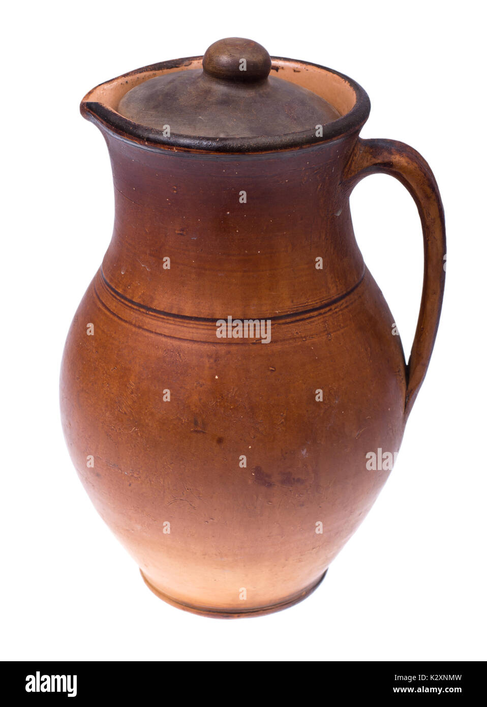 https://c8.alamy.com/comp/K2XNMW/clay-pitcher-with-lid-for-water-and-milk-isolated-on-white-background-K2XNMW.jpg
