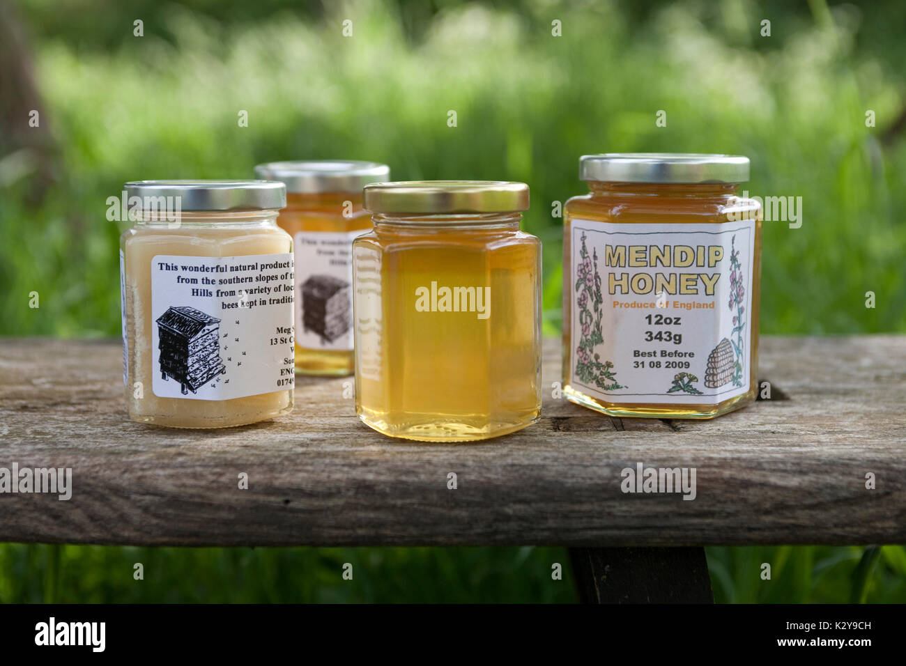 Plants for honey bees hi-res stock photography and images - Alamy