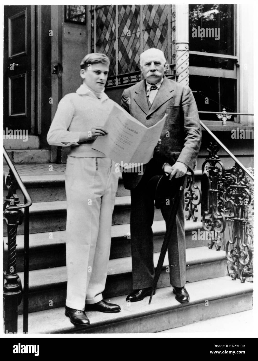 ELGAR, Edward with Yehudi MENUHIN outside Abbey Road Studios, early 1930s Stock Photo