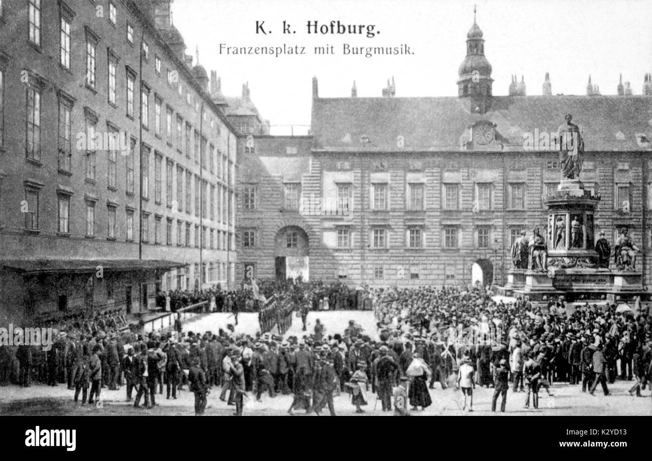VIENNA - MILITARY PARADE Franzenplatz.  Changing of the guard.  Early 20thC Stock Photo